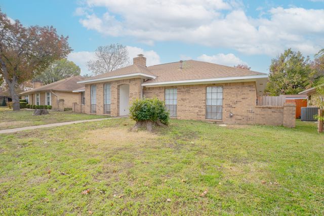 445 Brookfield Drive, Garland, TX 75040