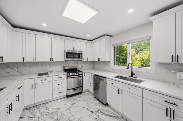 352 Lake Shore Drive, Monroe, NY 10950