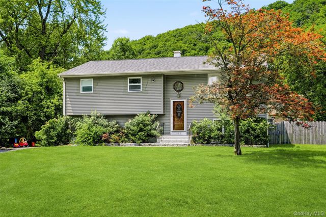 352 Lake Shore Drive, Monroe, NY 10950