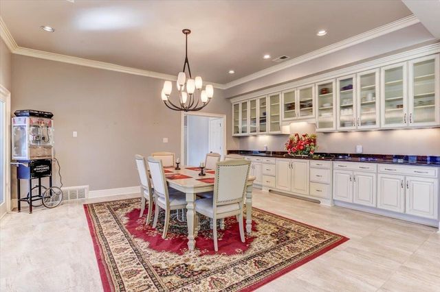 9141 FOREST BEND CT, Germantown, TN 38138