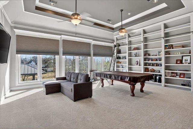 9141 FOREST BEND CT, Germantown, TN 38138