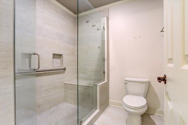 9141 FOREST BEND CT, Germantown, TN 38138