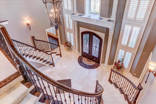 9141 FOREST BEND CT, Germantown, TN 38138