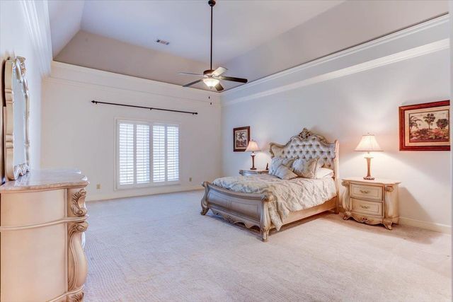 9141 FOREST BEND CT, Germantown, TN 38138