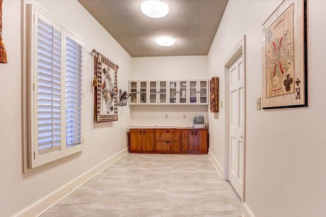 9141 FOREST BEND CT, Germantown, TN 38138