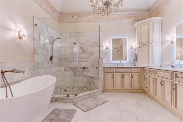 9141 FOREST BEND CT, Germantown, TN 38138