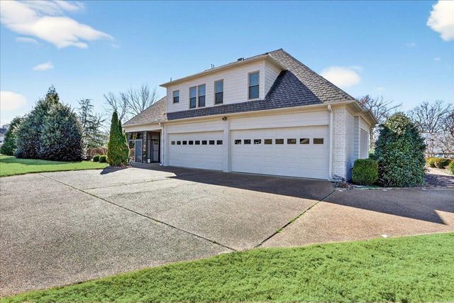 9141 FOREST BEND CT, Germantown, TN 38138