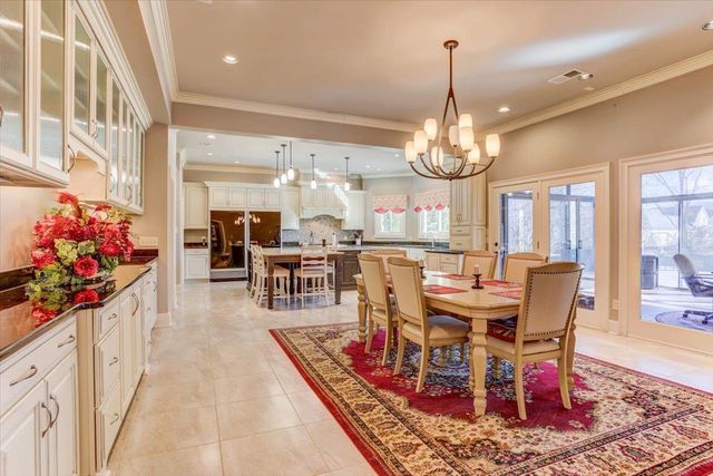 9141 FOREST BEND CT, Germantown, TN 38138