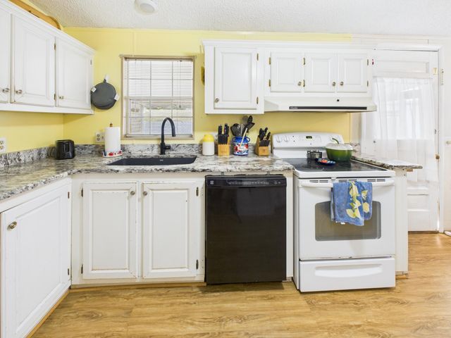 102 NE 8th Avenue, Okeechobee, FL 34972