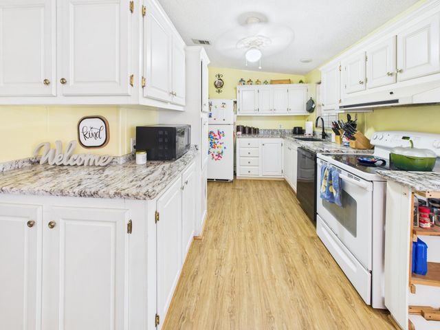 102 NE 8th Avenue, Okeechobee, FL 34972