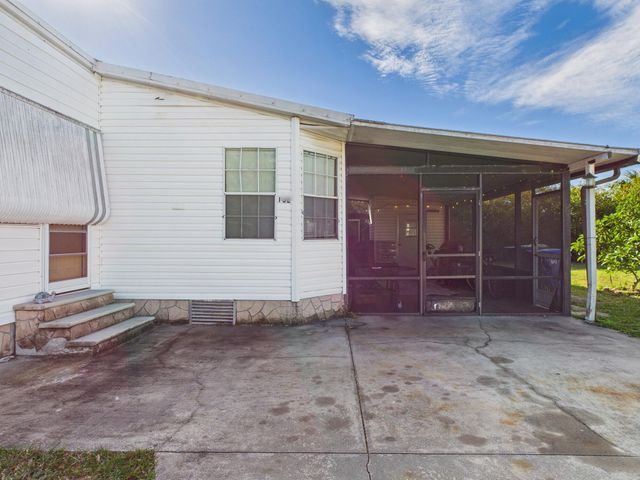 102 NE 8th Avenue, Okeechobee, FL 34972