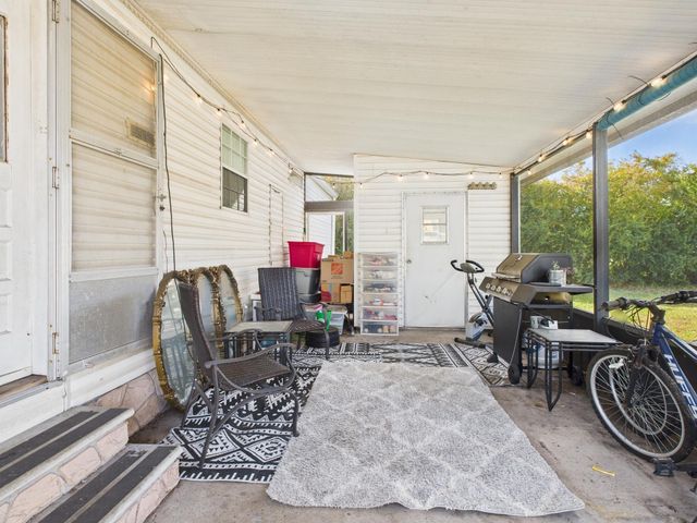 102 NE 8th Avenue, Okeechobee, FL 34972