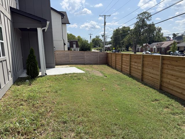 1741 17th Ave, N, Nashville, TN 37208