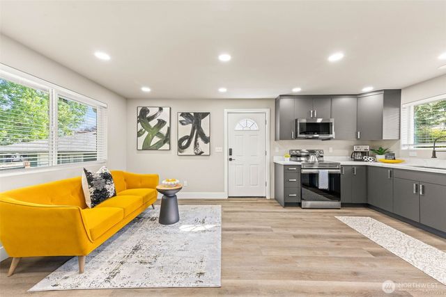 1411 26th Avenue, Seattle, WA 98122