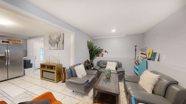146 Fremont St, Taunton, MA 02780