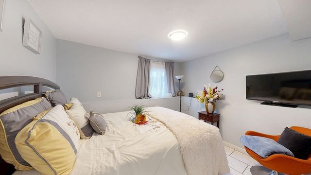 146 Fremont St, Taunton, MA 02780