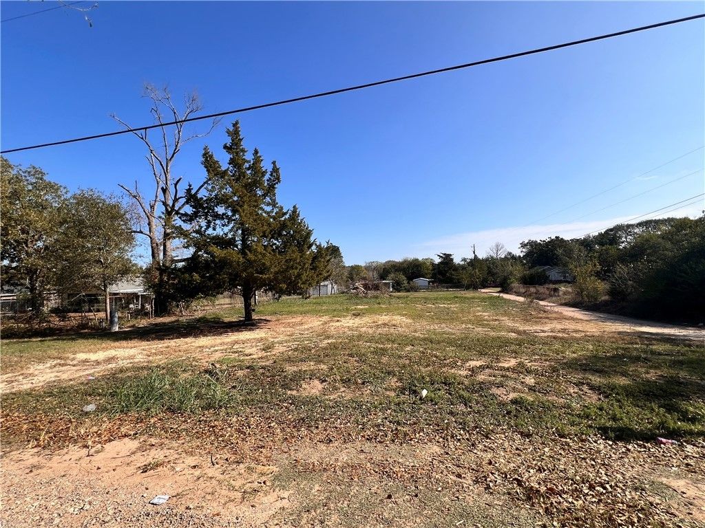 1400 Allen Road, Brenham, TX 77833 — exterior