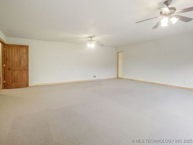 5792 W Lain Lake Road, Atoka, OK 74525