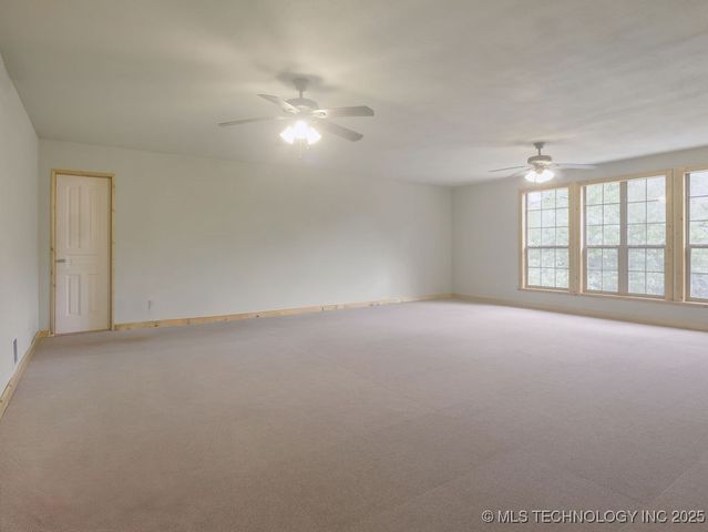 5792 W Lain Lake Road, Atoka, OK 74525