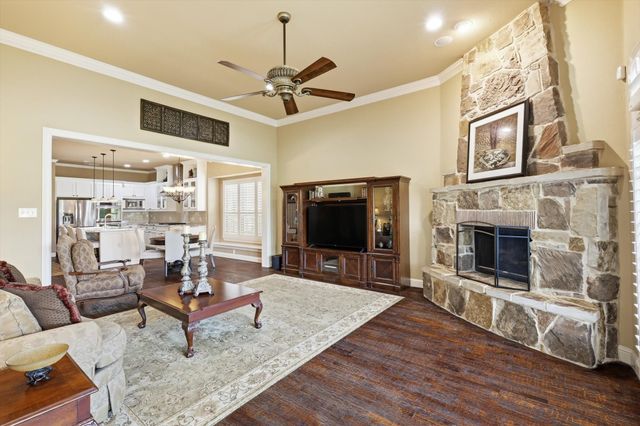 8813 Cypress Creek Road, Lantana, TX 76226