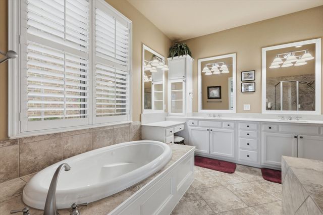 8813 Cypress Creek Road, Lantana, TX 76226