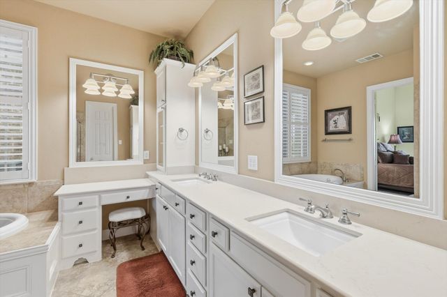 8813 Cypress Creek Road, Lantana, TX 76226