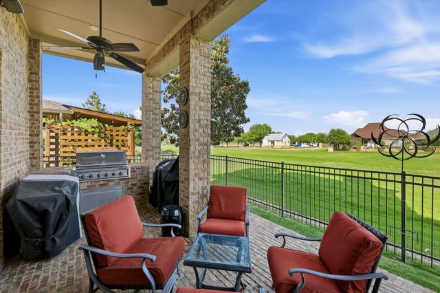8813 Cypress Creek Road, Lantana, TX 76226
