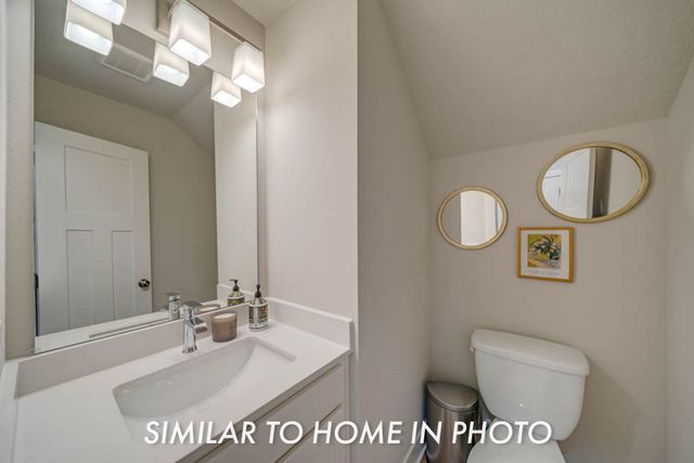 6928 Poppy Court, Johnston, IA 50131