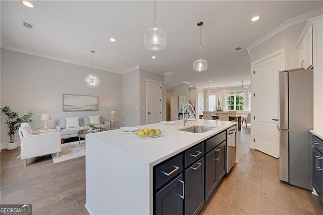 2075 Parkside Lane 8, Roswell, GA 30076