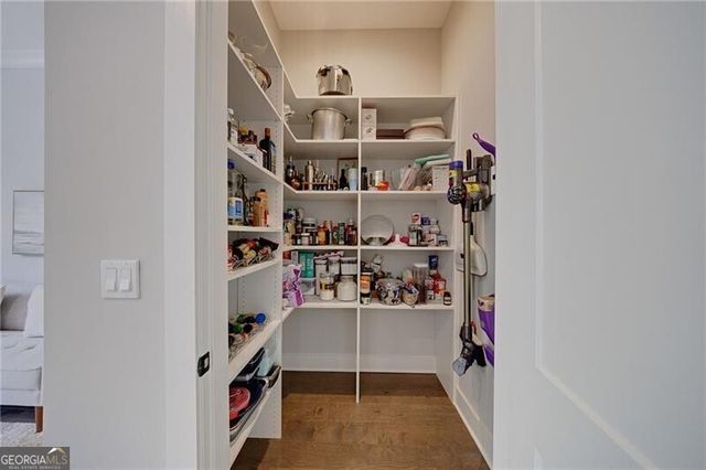 2075 Parkside Lane 8, Roswell, GA 30076