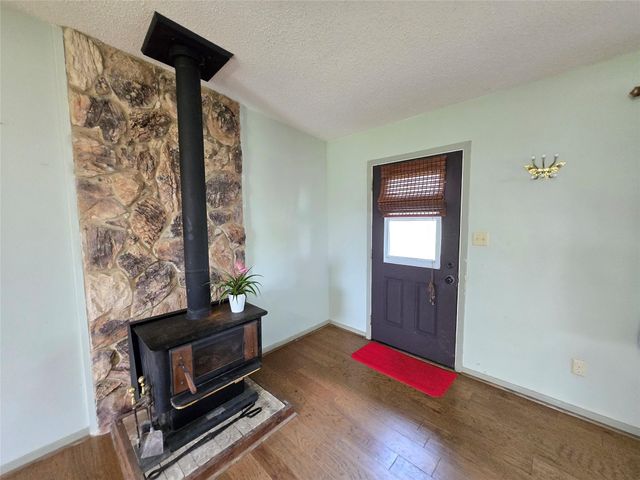 1495 W Bayshore Drive, Palacios, TX 77465