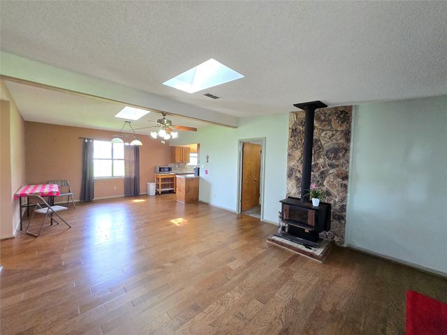 1495 W Bayshore Drive, Palacios, TX 77465