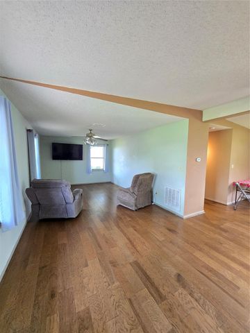 1495 W Bayshore Drive, Palacios, TX 77465