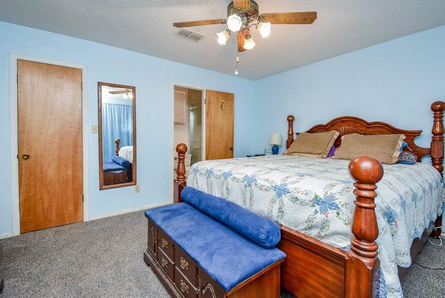 1495 W Bayshore Drive, Palacios, TX 77465