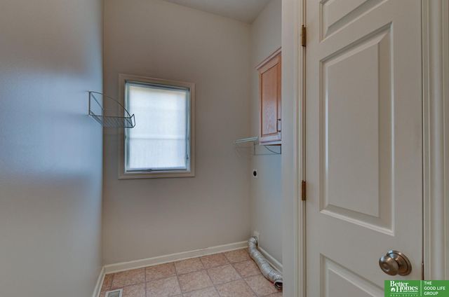 11426 Iowa Circle, Omaha, NE 68142
