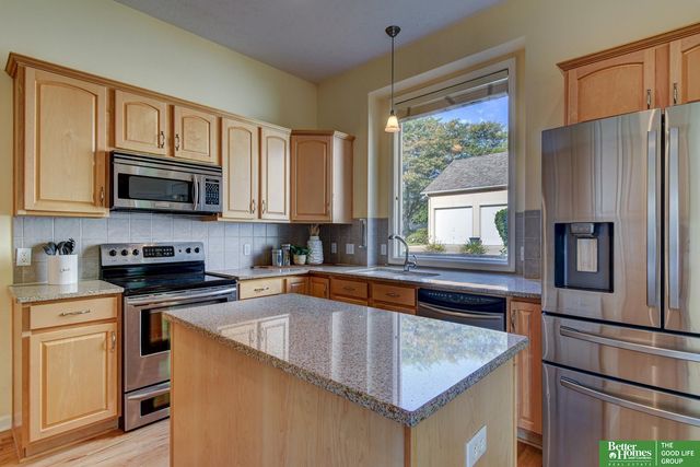 11426 Iowa Circle, Omaha, NE 68142