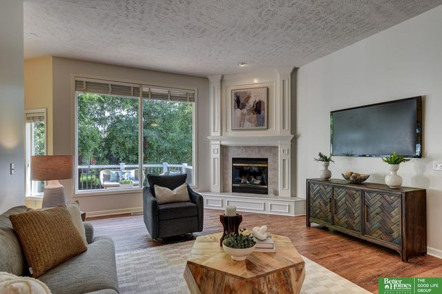 11426 Iowa Circle, Omaha, NE 68142
