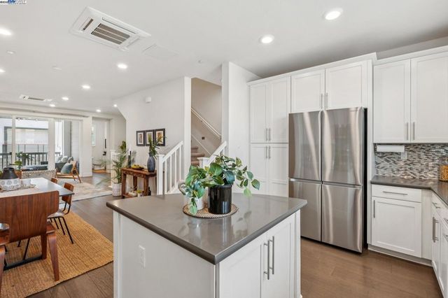 1815 Balsa St, Alameda, CA 94501