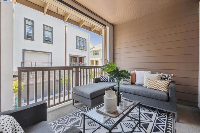 1815 Balsa St, Alameda, CA 94501