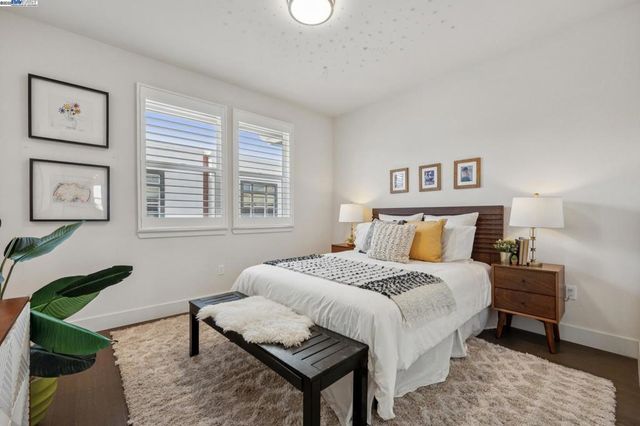 1815 Balsa St, Alameda, CA 94501