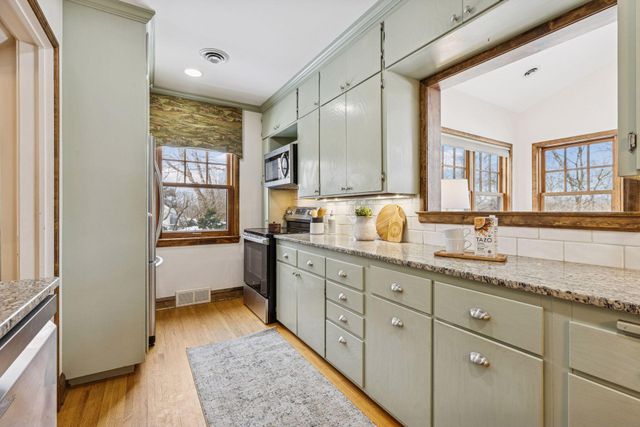 5004 15th Avenue S, Minneapolis, MN 55417