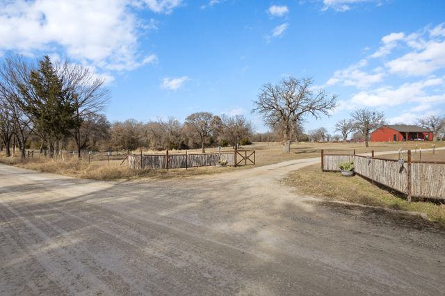 1501 Huddleston Road, Sunset, TX 76270
