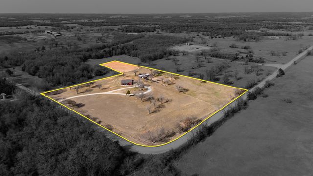 1501 Huddleston Road, Sunset, TX 76270