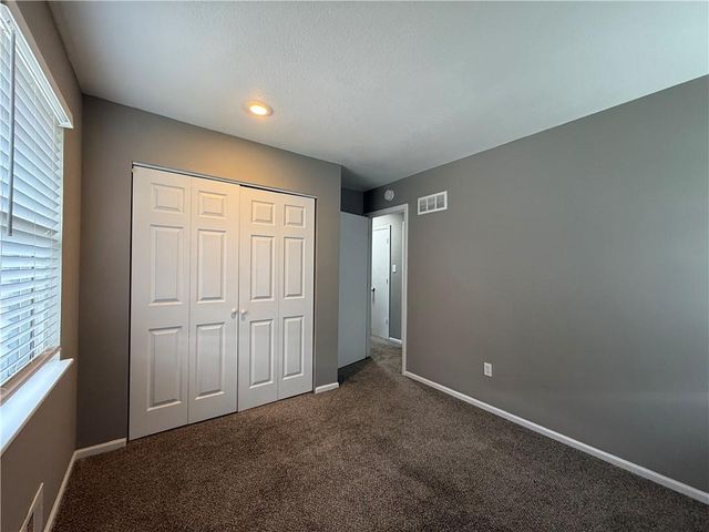 1415 W Ferrel Drive, Olathe, KS 66061