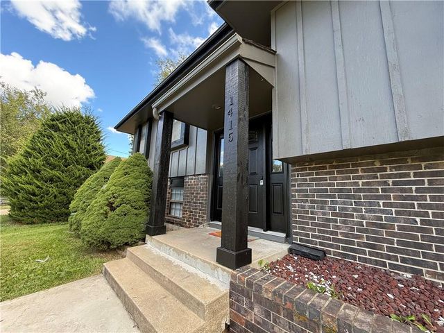 1415 W Ferrel Drive, Olathe, KS 66061