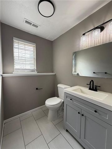 1415 W Ferrel Drive, Olathe, KS 66061