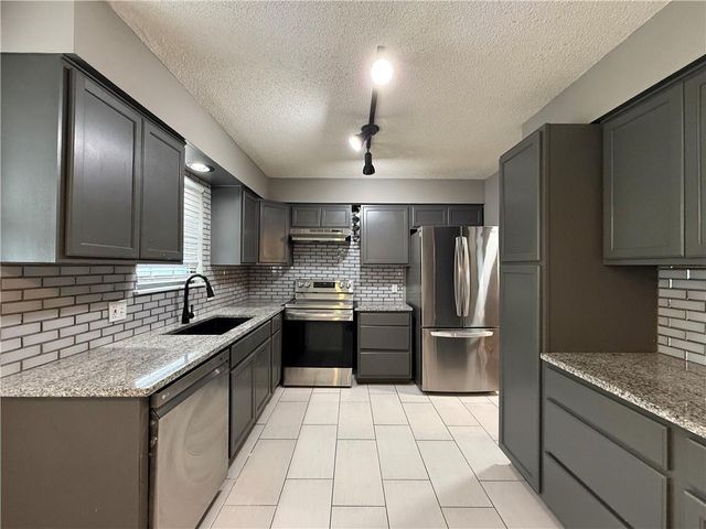 1415 W Ferrel Drive, Olathe, KS 66061