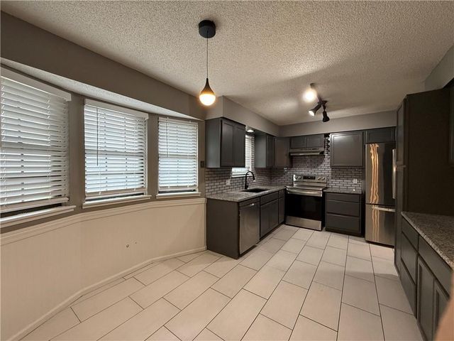 1415 W Ferrel Drive, Olathe, KS 66061
