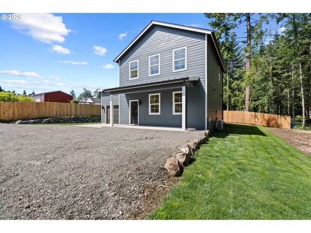 819 S NEVADA Dr, Longview, WA 98632