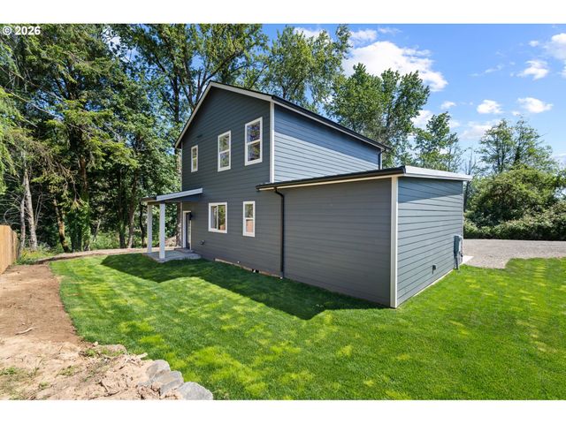 819 S NEVADA Dr, Longview, WA 98632